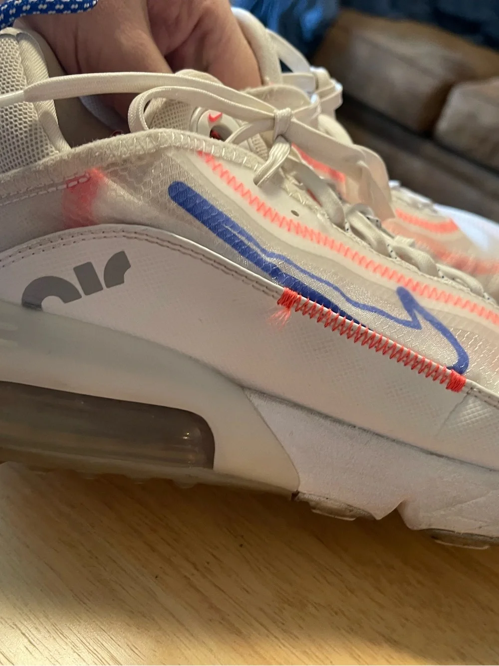 Nike Air Max 2090 White Racer Blue Flash Crimson CT1290 100 Women's Sz 10